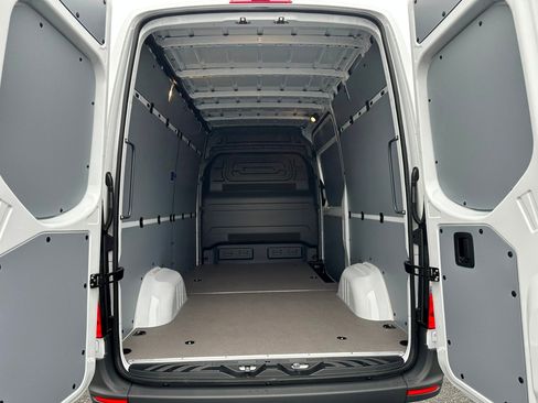 New 2026 Mercedes-Benz Sprinter 2500 image 21