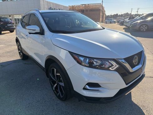 Used 2022 Nissan Rogue Sport SL image 4