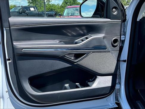 Used 2025 Lincoln Navigator L Reserve AWD/4WD image 22