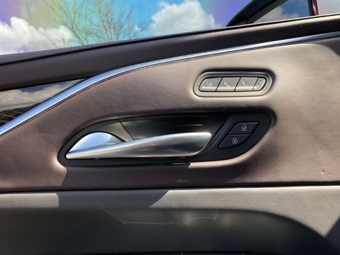 Used 2023 Cadillac Escalade V image 25