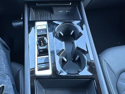 New 2025 Volkswagen Atlas SE image 25