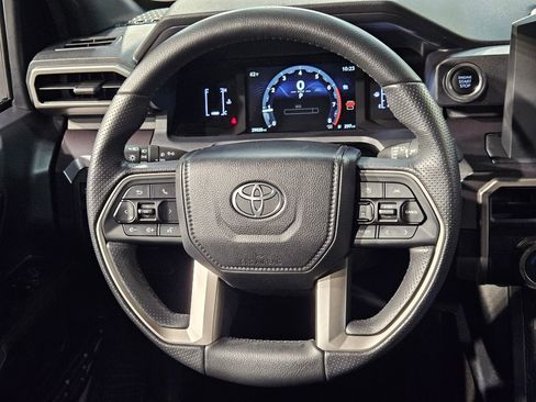 Certified 2025 Toyota 4Runner SR5 image 26