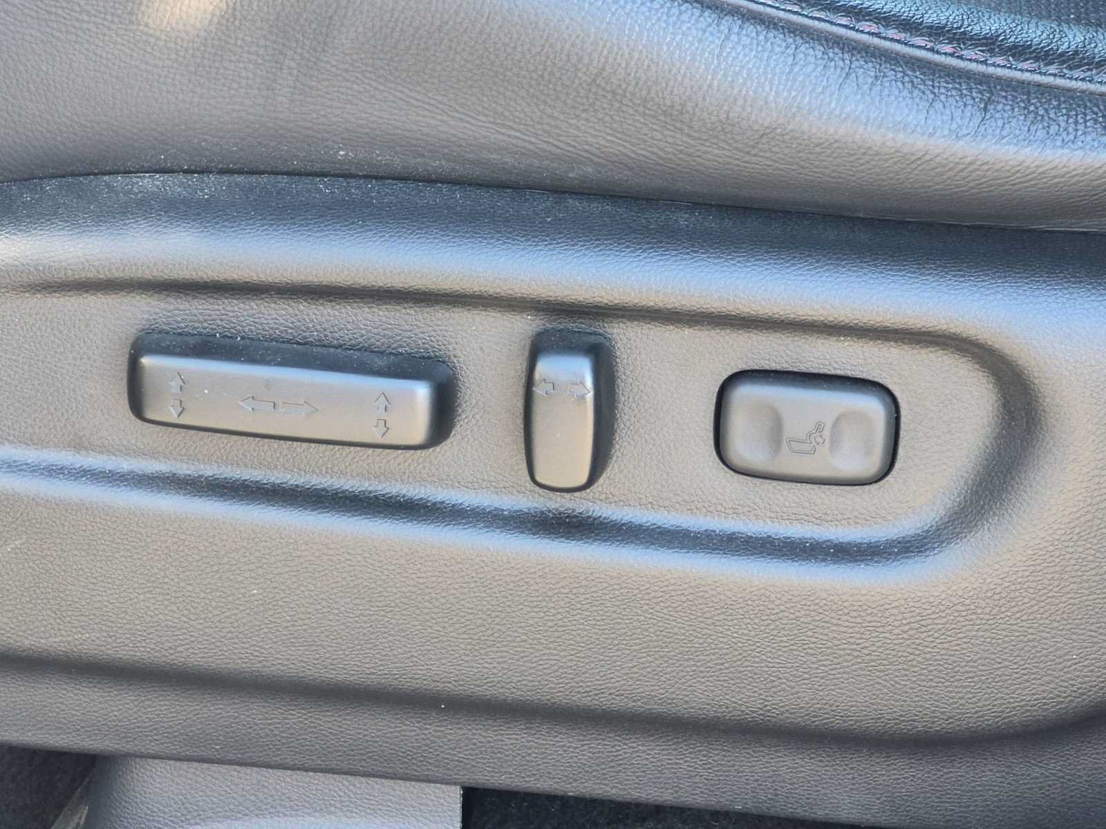 Certified 2024 Honda Passport Black Edition image 17