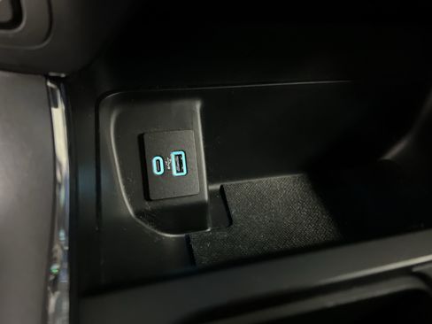 Used 2022 Ford F150 XLT w/ Equipment Group 302A High image 35