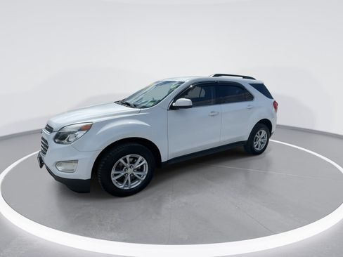 Used 2017 Chevrolet Equinox LT w/ Convenience Package FWD image 8