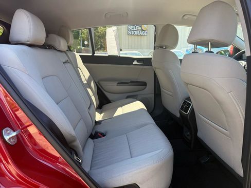 Used 2020 Kia Sportage LX FWD image 14