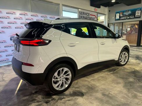 Used 2023 Chevrolet Bolt EUV LT FWD image 7