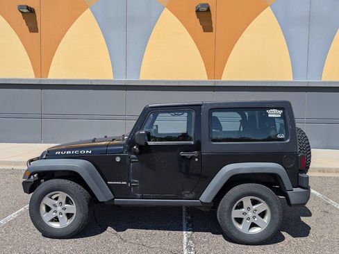 Used 2012 Jeep Wrangler Rubicon w/ PWR Convenience Group AWD/4WD image 2
