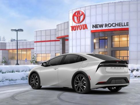 New 2026 Toyota Prius Plug-In Hybrid FWD image 6