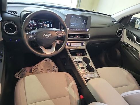 Used 2023 Hyundai Kona SE w/ Cargo Package image 7