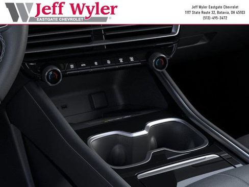 New 2026 Chevrolet Traverse LT AWD/4WD image 24