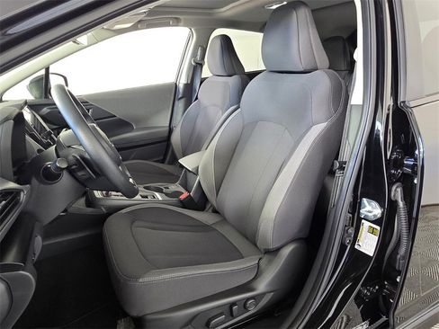 Used 2025 Subaru Crosstrek 2.0i Premium image 6