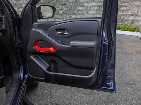 Used 2022 Nissan Frontier PRO-4X w/ Off-Road Protection Package image 13