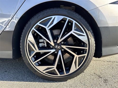 Certified 2024 Hyundai Ioniq 6 SEL image 20