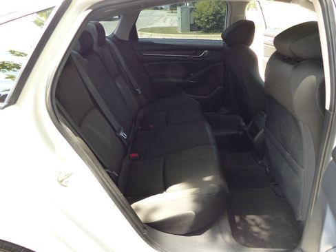 Used 2020 Honda Accord LX image 37
