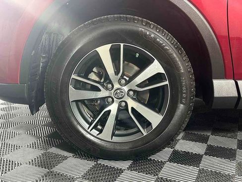 Used 2018 Toyota RAV4 Adventure image 33