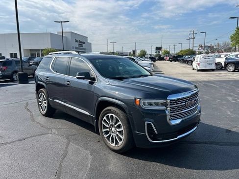 Used 2021 GMC Acadia Denali w/ Denali Technology Package FWD image 4