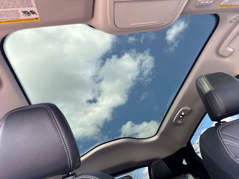 Used 2021 Ford Mustang Mach-E Premium image 28