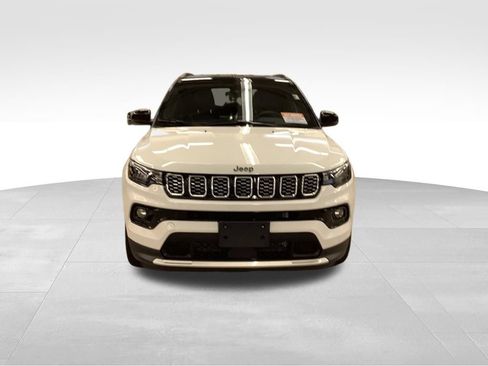 Used 2025 Jeep Compass Limited AWD/4WD image 9