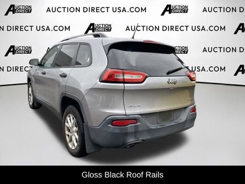 Used 2017 Jeep Cherokee Sport AWD/4WD image 8