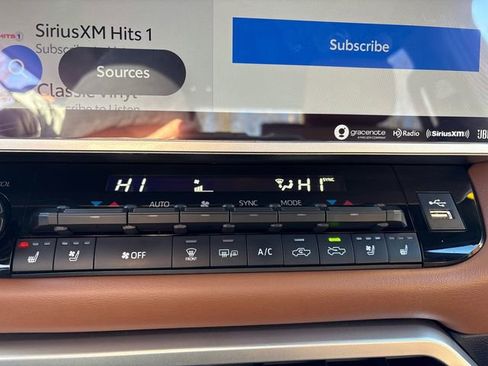 Used 2023 Toyota Tundra 1794 Edition image 33