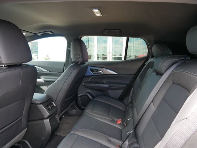Used 2025 Chevrolet Equinox EV LT w/ Convenience Package FWD image 5