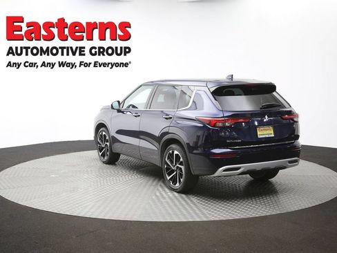 Used 2023 Mitsubishi Outlander SE AWD/4WD image 65