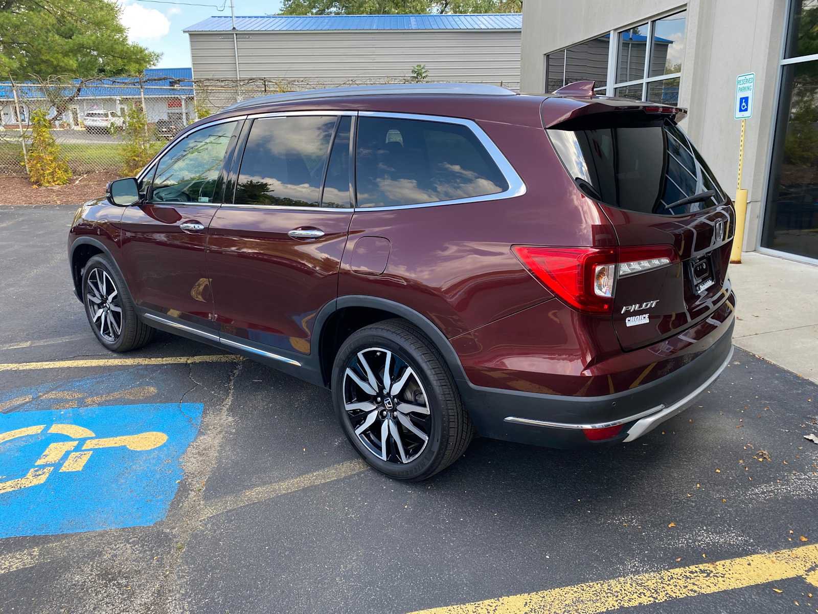Used 2021 Honda Pilot Elite image 3