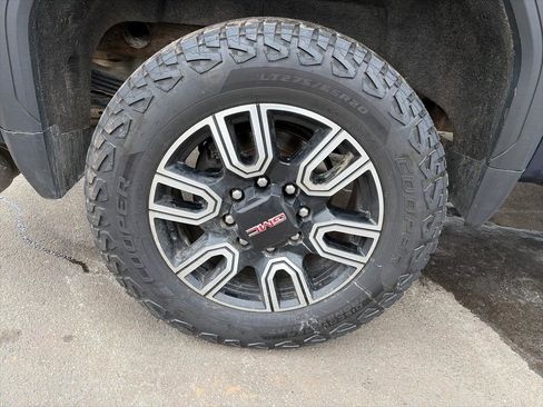 Used 2022 GMC Sierra 2500 AT4 w/ Gooseneck/5TH Wheel Package image 16