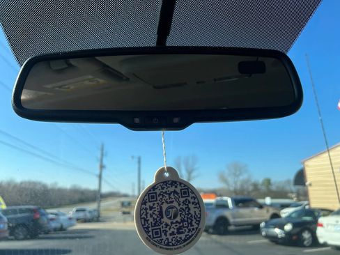 Used 2012 Nissan Xterra PRO-4X image 18