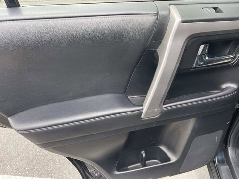 Used 2022 Toyota 4Runner SR5 RWD image 22