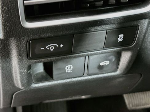 Used 2025 Hyundai Sonata SEL FWD image 17