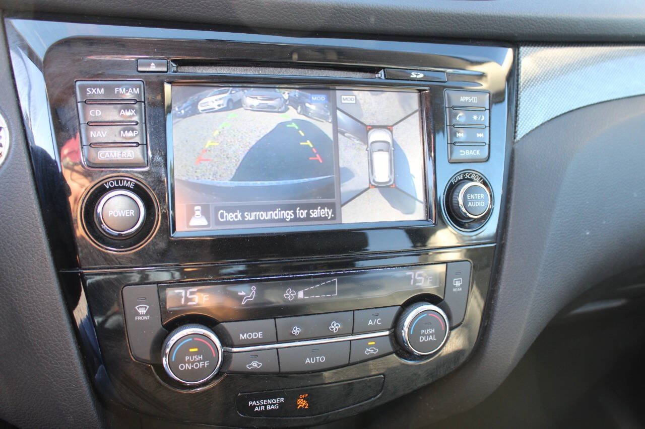 Used 2015 Nissan Rogue SL w/ SL Premium Package AWD/4WD image 16
