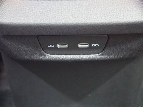 New 2026 Volkswagen Tiguan SEL R-Line AWD/4WD image 16