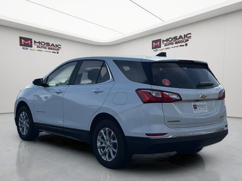 Used 2021 Chevrolet Equinox LT w/ Driver Convenience Package image 5