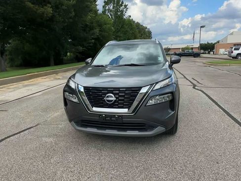 Used 2023 Nissan Rogue SV w/ SV Premium B Package AWD/4WD image 3