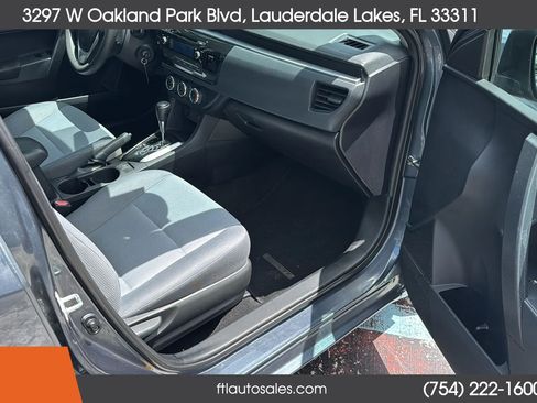 Used 2015 Toyota Corolla L FWD image 33