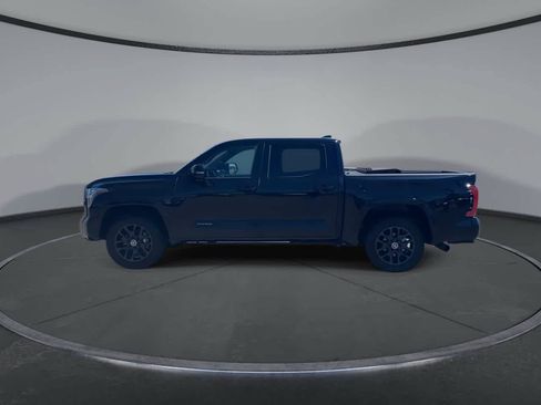 Used 2024 Toyota Tundra Platinum AWD/4WD image 6