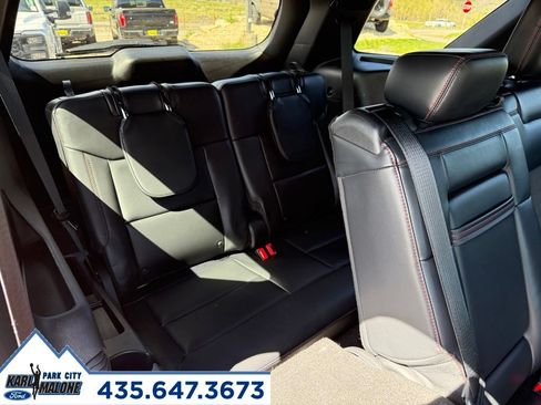 Used 2025 Ford Explorer ST-Line w/ ST-Line Street Pack AWD/4WD image 38