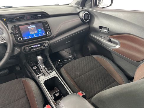 Used 2021 Nissan Kicks SR FWD image 20