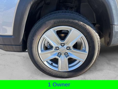 Certified 2022 Jeep Compass Latitude image 28