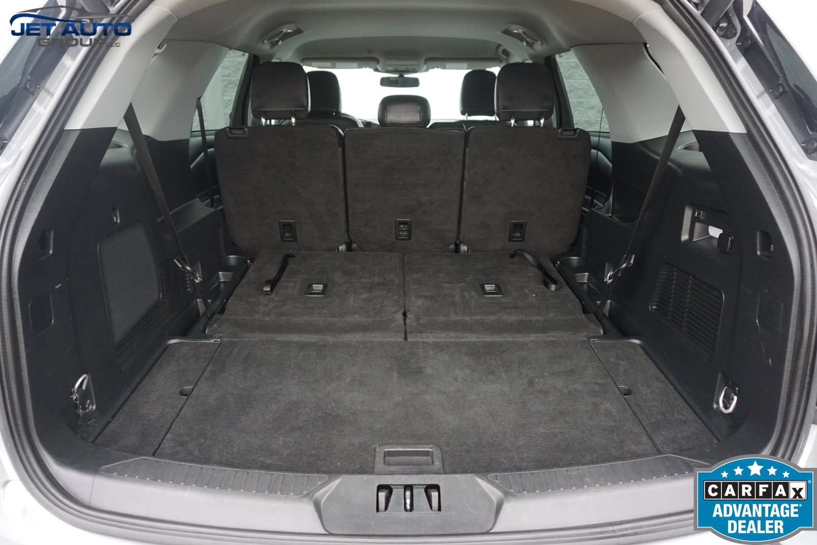 Used 2023 Ford Explorer Limited AWD/4WD image 18