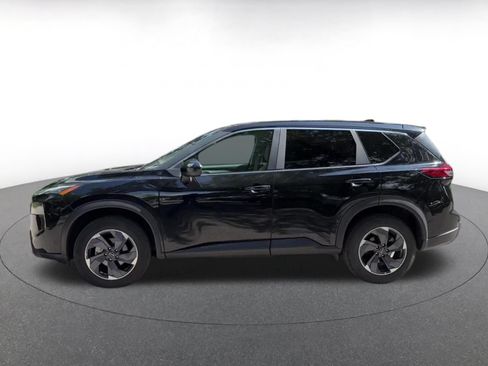 Used 2025 Nissan Rogue SV FWD image 8