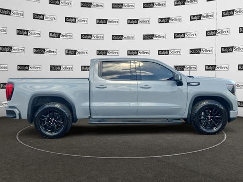 Used 2024 GMC Sierra 1500 Elevation w/ Elevation Premium Package AWD/4WD image 7