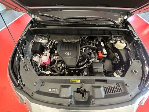Used 2023 Toyota Highlander LE FWD image 26