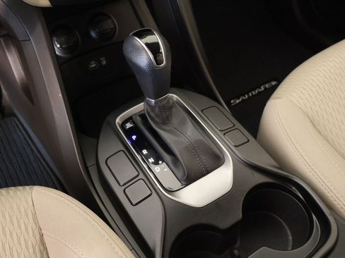 Used 2018 Hyundai Santa Fe Sport image 7