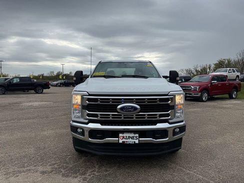Used 2023 Ford F250 XLT w/ FX4 Off-Road Package image 13