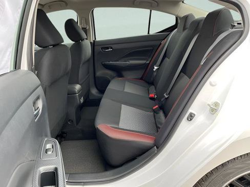New 2025 Nissan Versa SR w/ Trunk Package FWD image 19