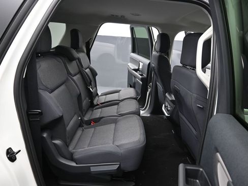 New 2025 Ford Expedition Max Active image 17