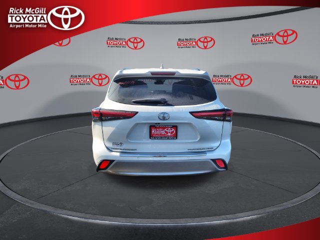 Used 2021 Toyota Highlander Platinum AWD/4WD image 7